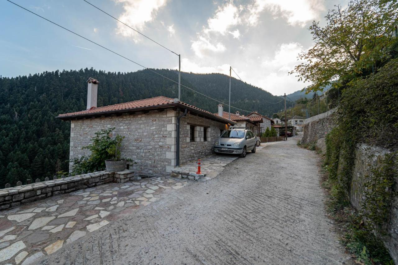 Maisonette Korfes-Κορφές-Μ Δύο Αυτόνομοι Όρoφοι Της Βίλας Κορφές Για Οικογένειες Και Μικρές Παρέες Karpenísion Exterior foto